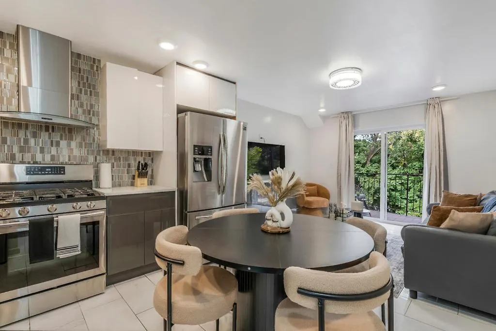 Apartment Deluxe 2Br Condo - Free Parking - 25 Min To Nyc - Sleeps 6 North Bergen United States